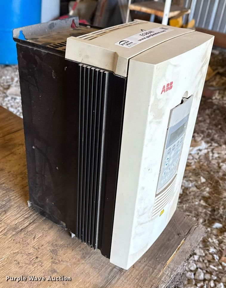 image for item EG8046 ABB ACS600 variable frequency drive