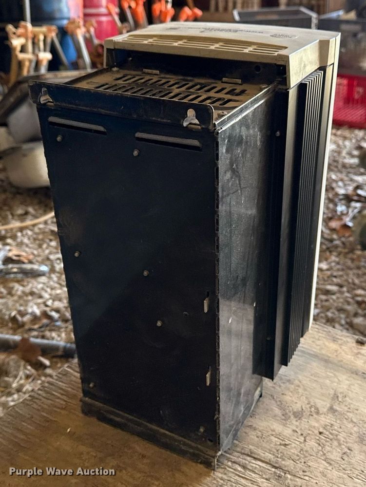 image for item EG8046 ABB ACS600 variable frequency drive