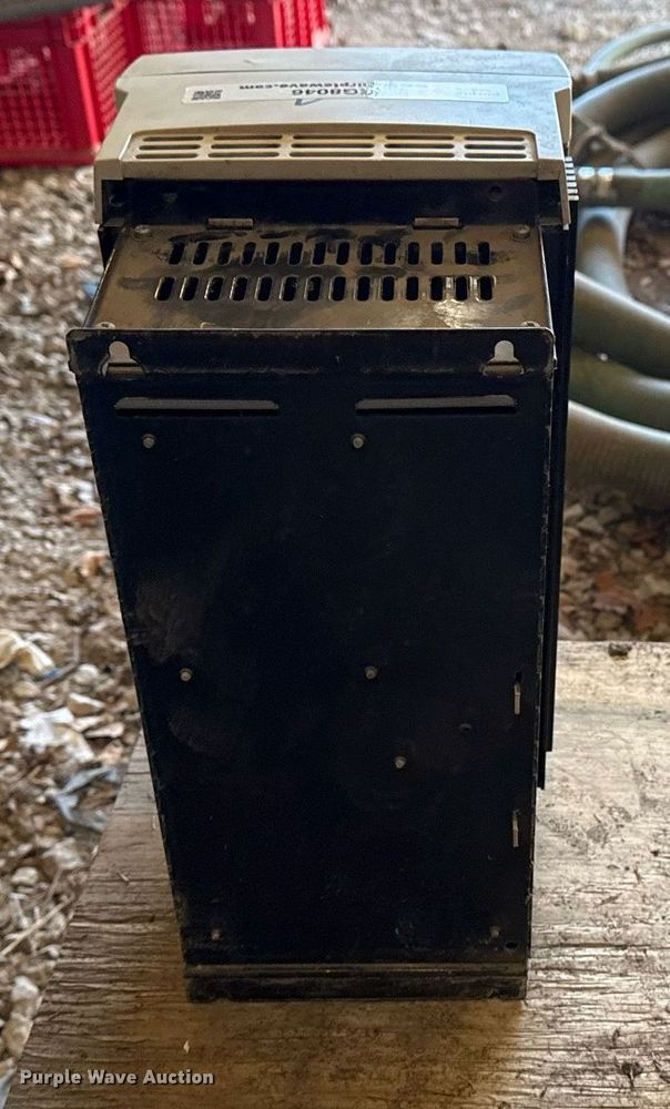 image for item EG8046 ABB ACS600 variable frequency drive