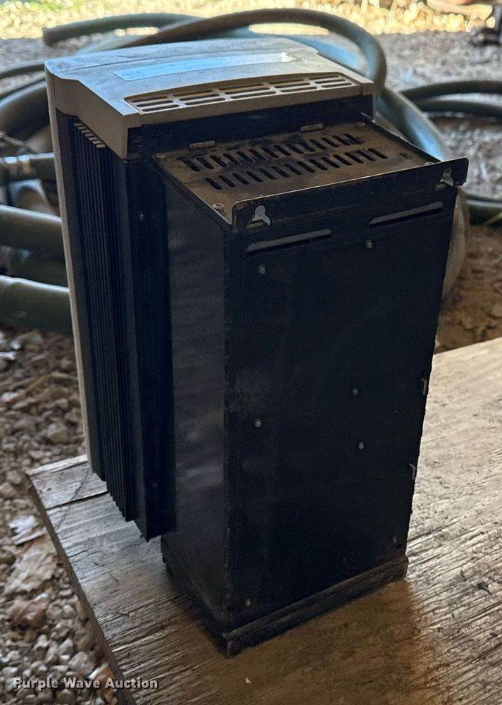 image for item EG8046 ABB ACS600 variable frequency drive