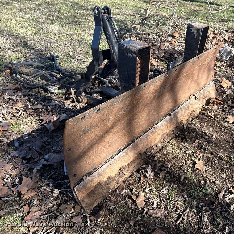 image for item EG8051 John Deere blade