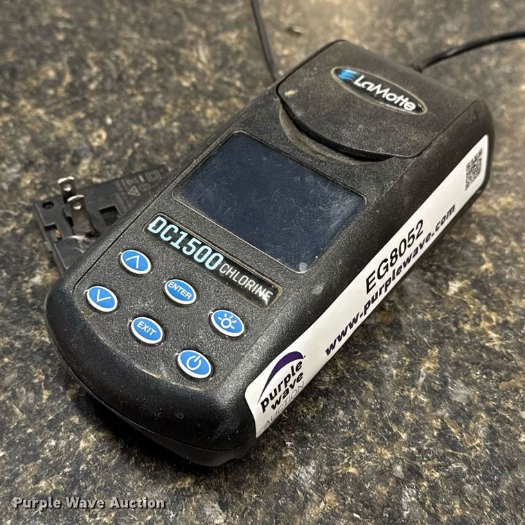 image for item EG8052 LaMotte DC1500 chlorine tester