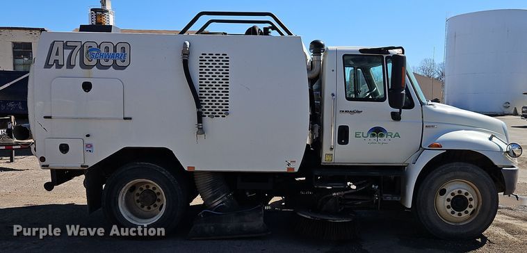 image for item EI8889 2011 International 4300M7 SBA  street sweeper truck