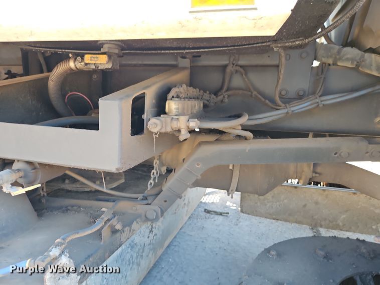 image for item EI8889 2011 International 4300M7 SBA  street sweeper truck