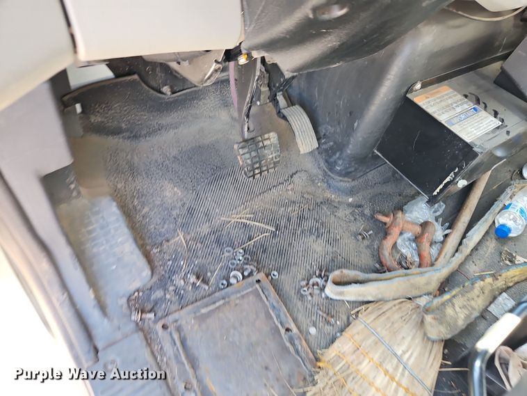 image for item EI8889 2011 International 4300M7 SBA  street sweeper truck