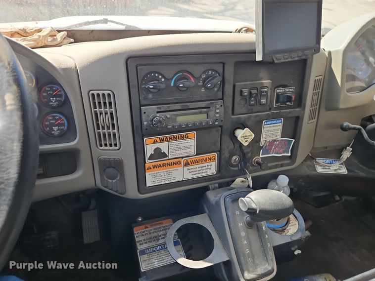 image for item EI8889 2011 International 4300M7 SBA  street sweeper truck