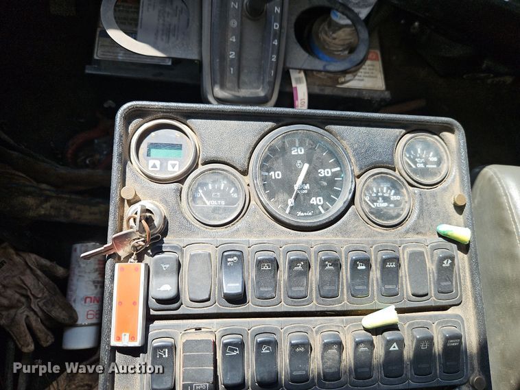 image for item EI8889 2011 International 4300M7 SBA  street sweeper truck