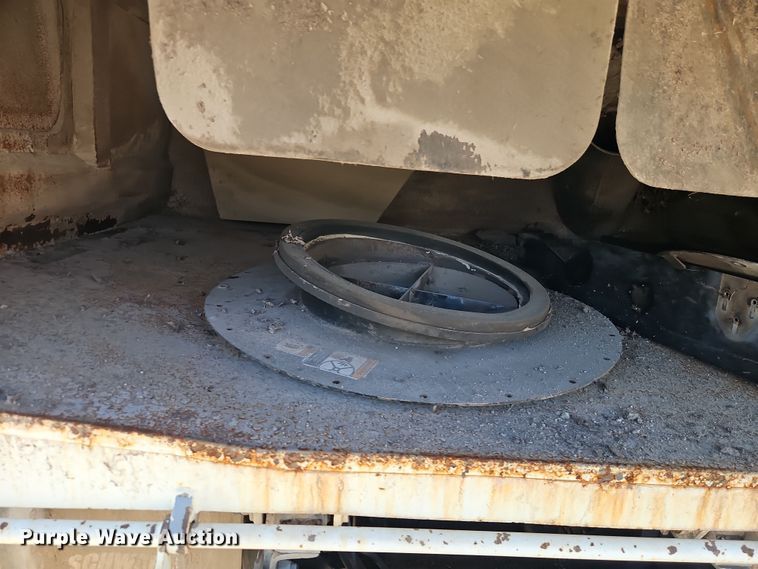 image for item EI8889 2011 International 4300M7 SBA  street sweeper truck