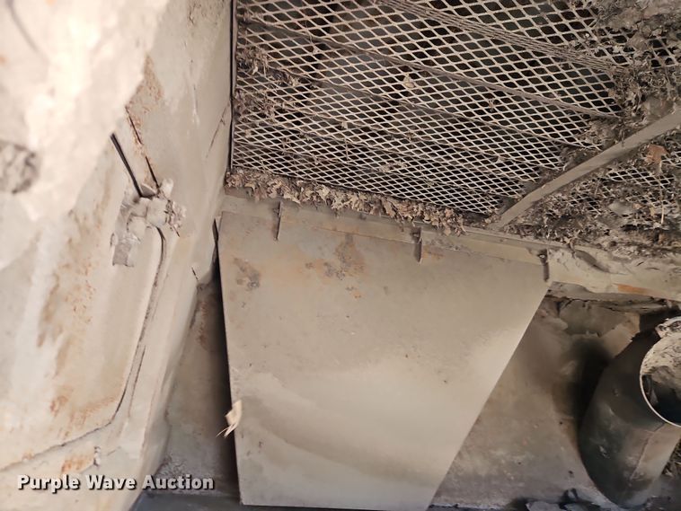 image for item EI8889 2011 International 4300M7 SBA  street sweeper truck