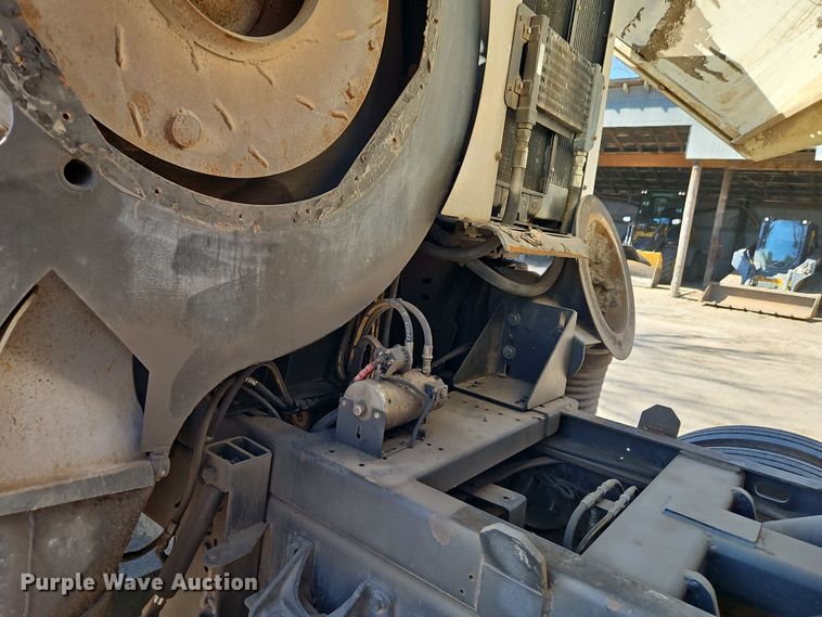 image for item EI8889 2011 International 4300M7 SBA  street sweeper truck