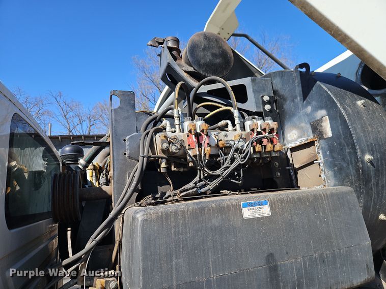 image for item EI8889 2011 International 4300M7 SBA  street sweeper truck