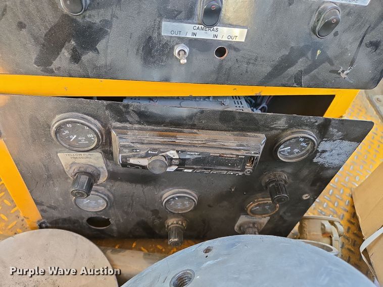 image for item EJ7340 2003 Sterling Condor paint striper truck