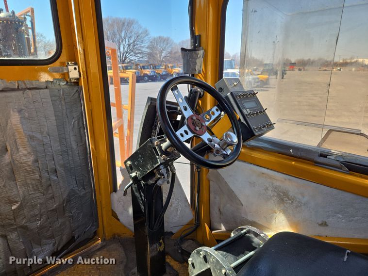 image for item EJ7340 2003 Sterling Condor paint striper truck