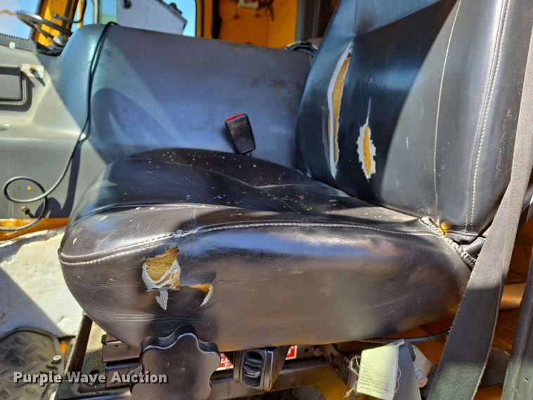 image for item EJ7340 2003 Sterling Condor paint striper truck