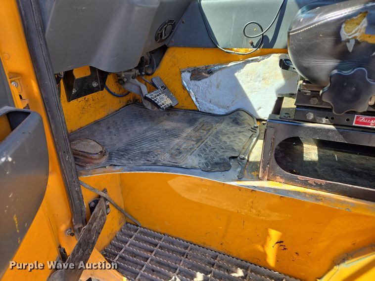 image for item EJ7340 2003 Sterling Condor paint striper truck