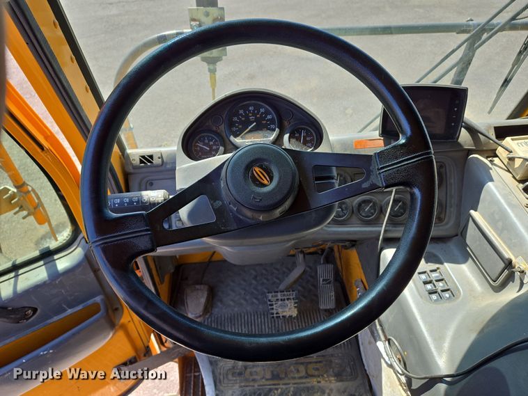 image for item EJ7340 2003 Sterling Condor paint striper truck