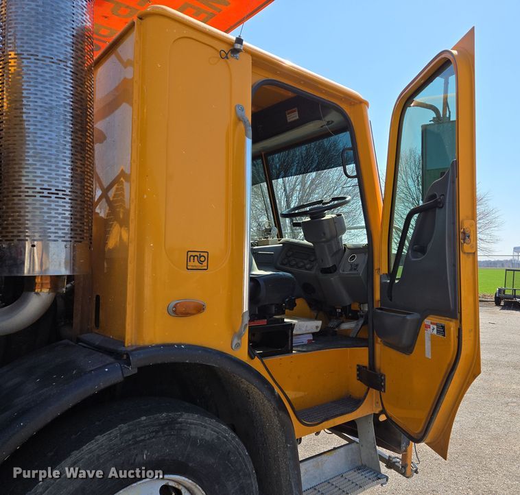 image for item EJ7340 2003 Sterling Condor paint striper truck