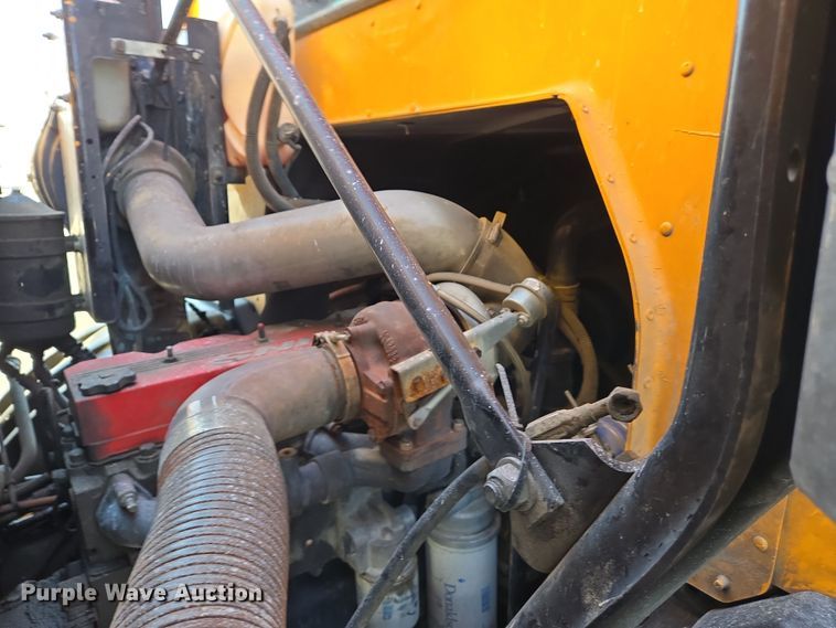 image for item EJ7340 2003 Sterling Condor paint striper truck