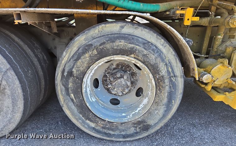 image for item EJ7340 2003 Sterling Condor paint striper truck