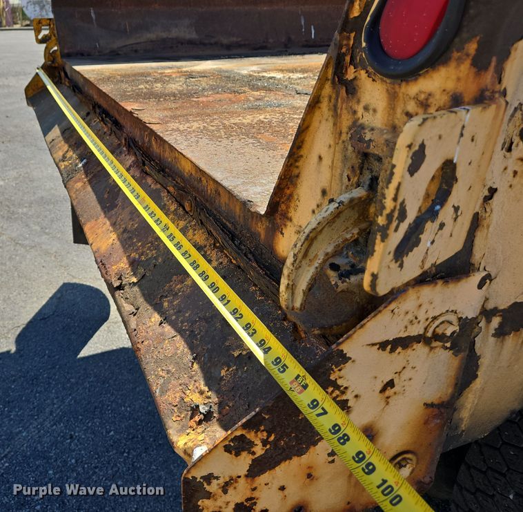 image for item EJ7341 2007 International 7400 Crew Cab dump truck