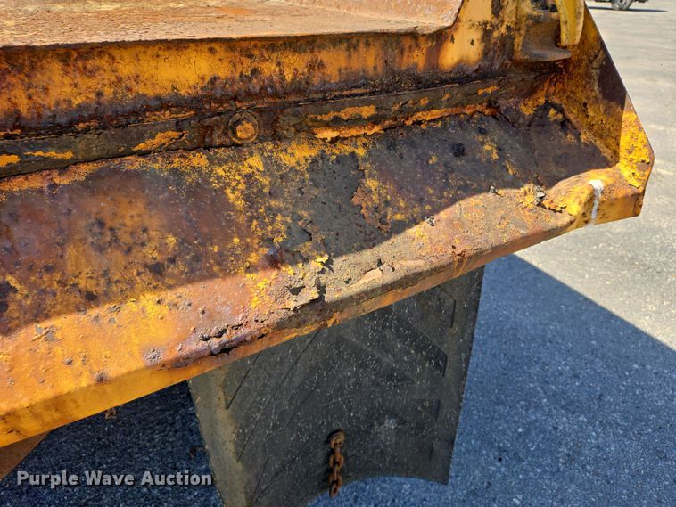 image for item EJ7341 2007 International 7400 Crew Cab dump truck