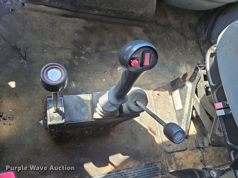 image for item EJ7341 2007 International 7400 Crew Cab dump truck