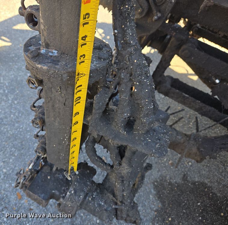 image for item EJ7342 2003 International FL80 oil distributor truck