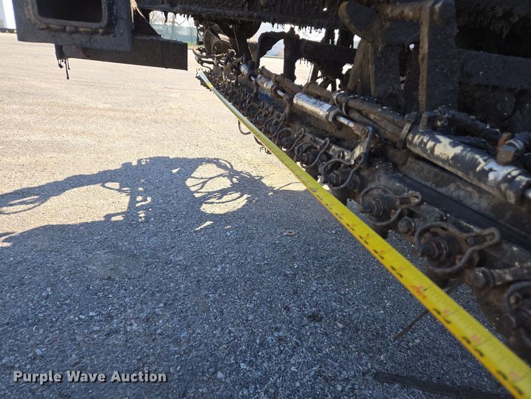 image for item EJ7342 2003 International FL80 oil distributor truck