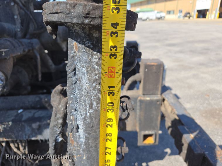 image for item EJ7342 2003 International FL80 oil distributor truck