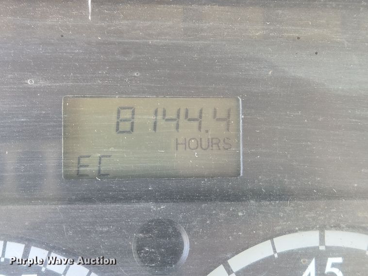 image for item EJ7342 2003 International FL80 oil distributor truck