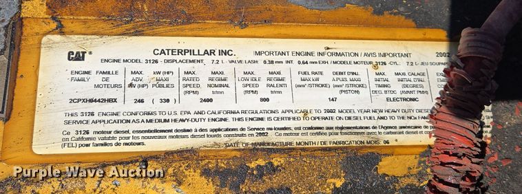 image for item EJ7342 2003 International FL80 oil distributor truck