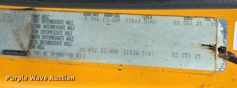 image for item EJ7342 2003 International FL80 oil distributor truck