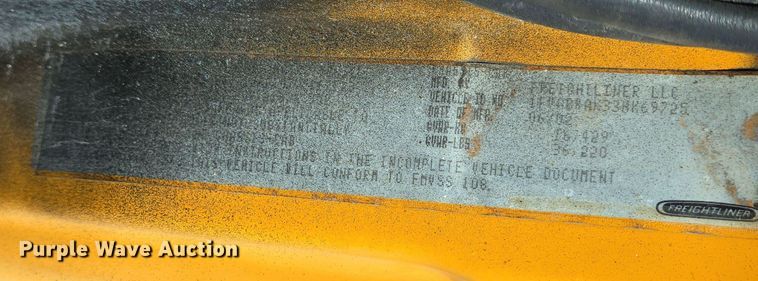 image for item EJ7342 2003 International FL80 oil distributor truck