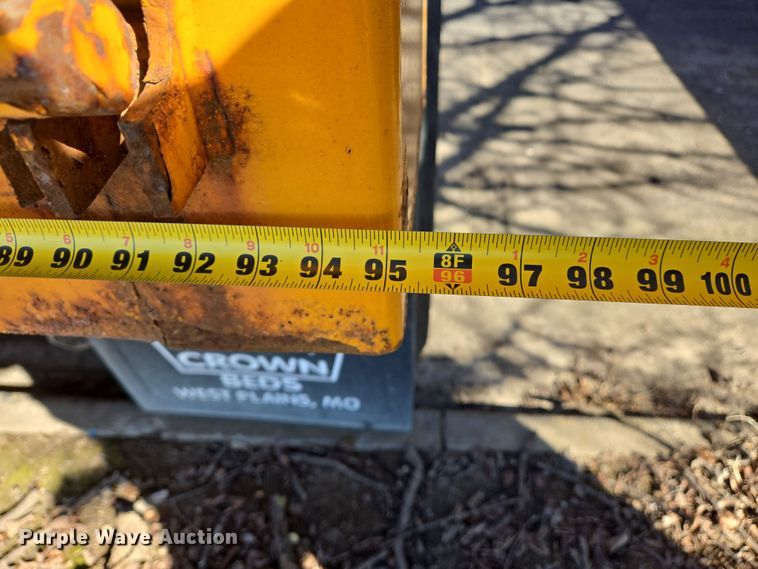 image for item EJ7343 2003 International 7400 dump truck