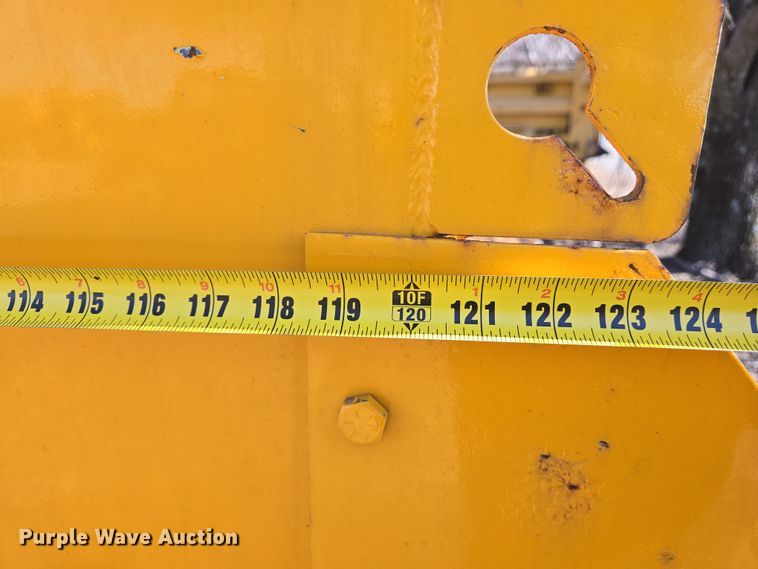 image for item EJ7346 2002 International 4900 dump truck