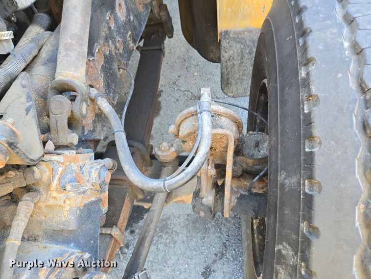 image for item EJ7346 2002 International 4900 dump truck