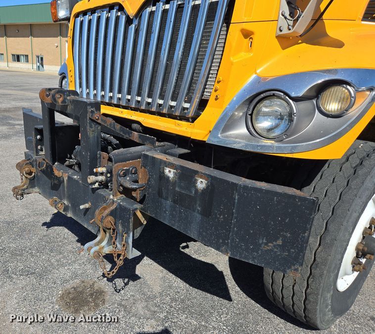 image for item EJ7347 2011 International 7500 dump truck