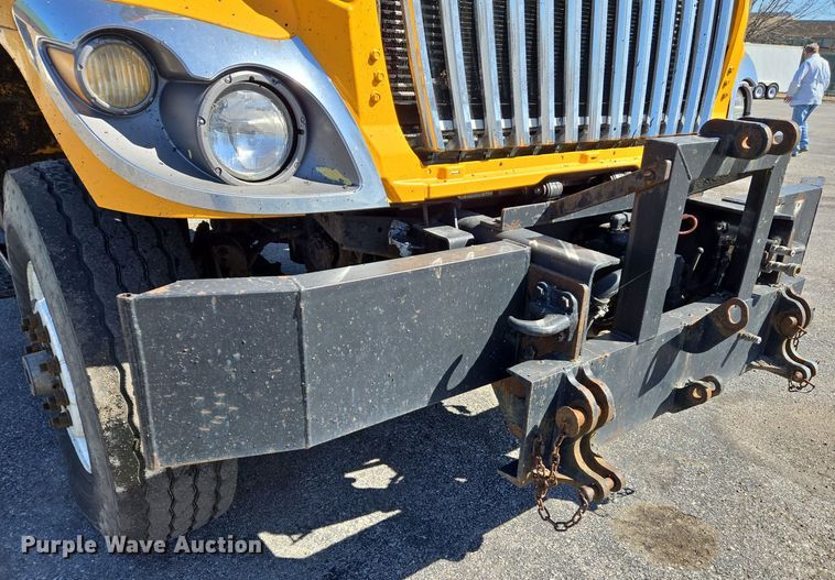 image for item EJ7347 2011 International 7500 dump truck