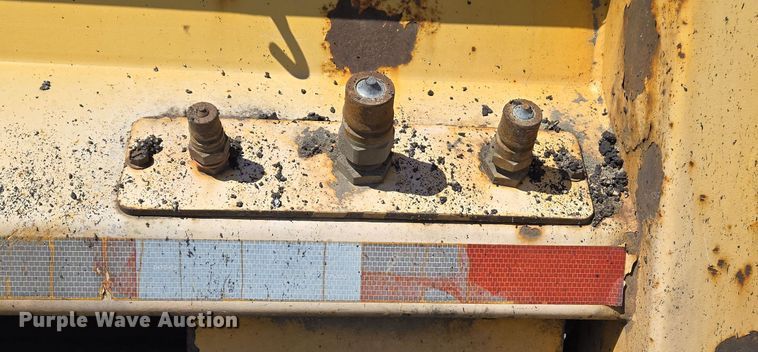 image for item EJ7347 2011 International 7500 dump truck