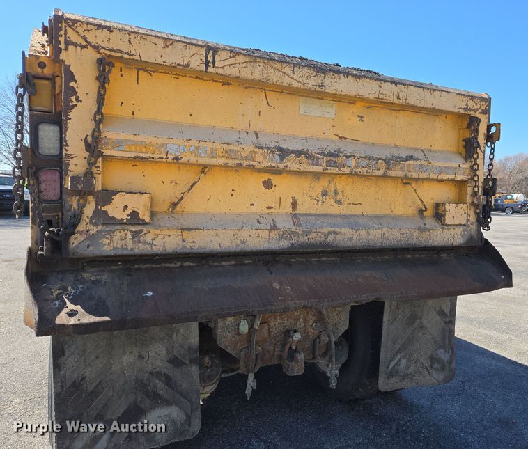 image for item EJ7347 2011 International 7500 dump truck