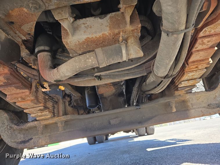 image for item EJ7347 2011 International 7500 dump truck