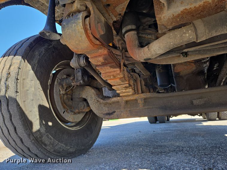 image for item EJ7347 2011 International 7500 dump truck