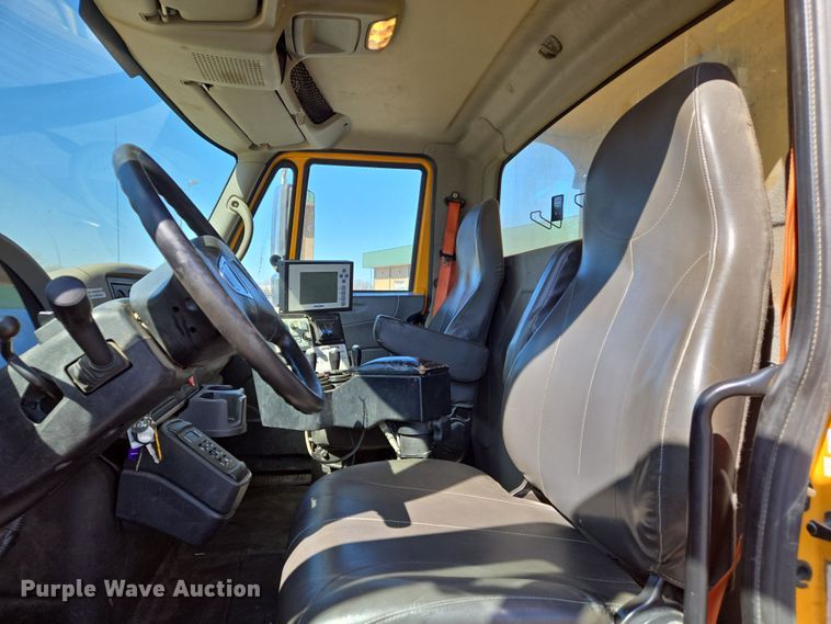 image for item EJ7347 2011 International 7500 dump truck