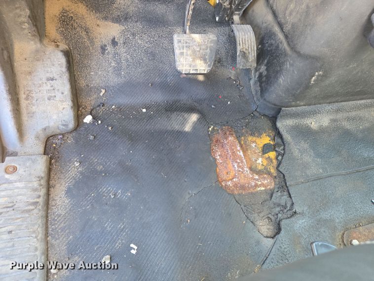 image for item EJ7347 2011 International 7500 dump truck