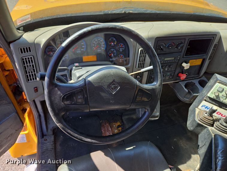 image for item EJ7347 2011 International 7500 dump truck