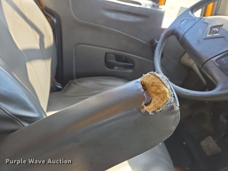 image for item EJ7347 2011 International 7500 dump truck