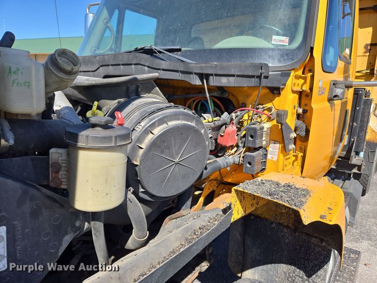 image for item EJ7347 2011 International 7500 dump truck