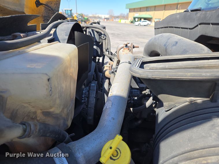 image for item EJ7347 2011 International 7500 dump truck