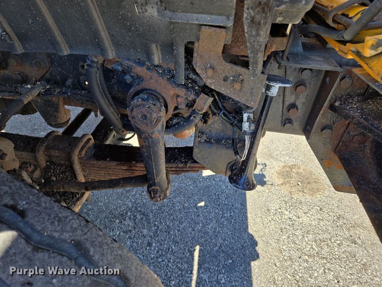 image for item EJ7347 2011 International 7500 dump truck