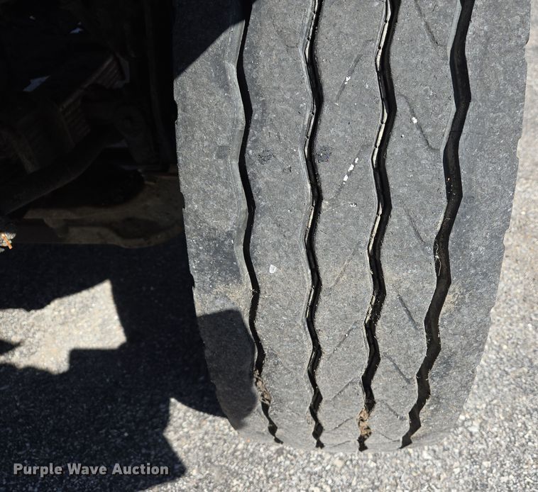 image for item EJ7347 2011 International 7500 dump truck